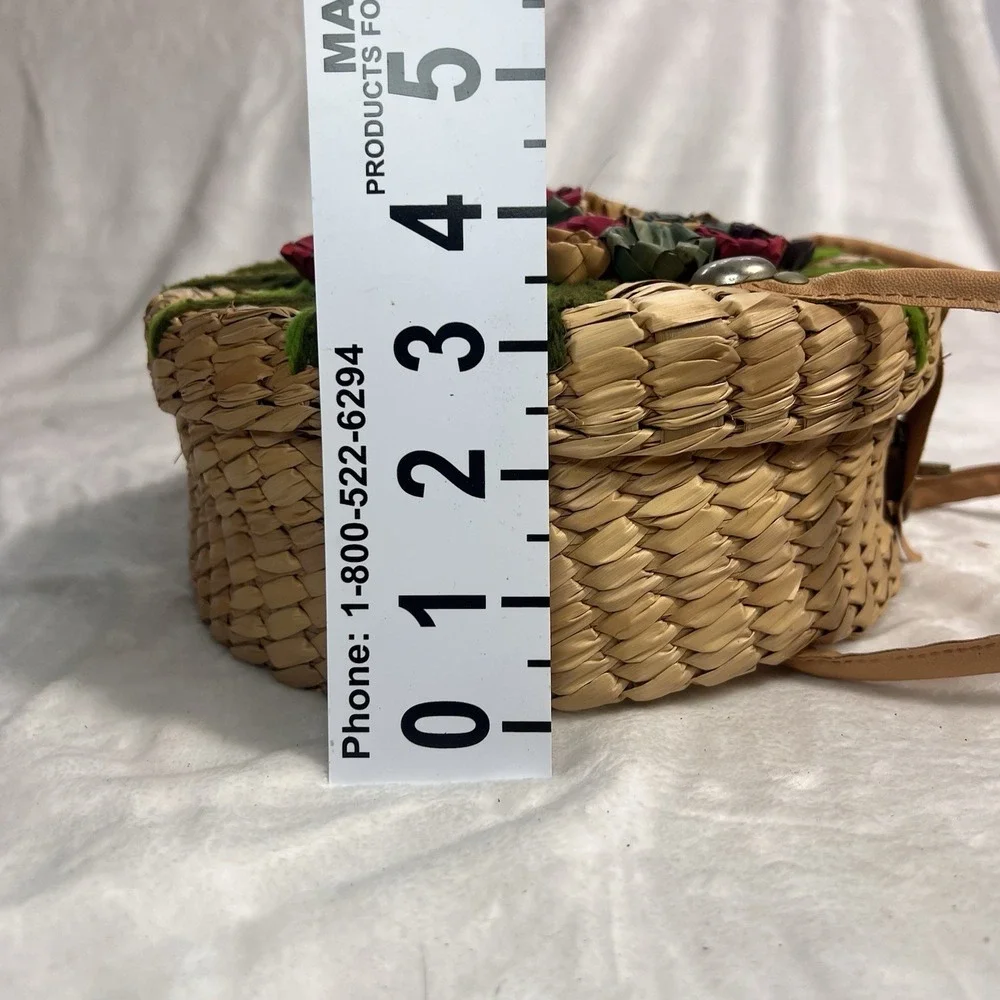 Vintage 1960s Round Straw Purse Floral Raffia Handbag Resort Cruise Bag